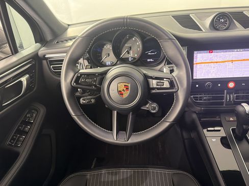 Certified 2026 Porsche Macan Turbo AWD/4WD image 28