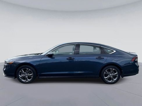 Certified 2023 Honda Accord EX image 7