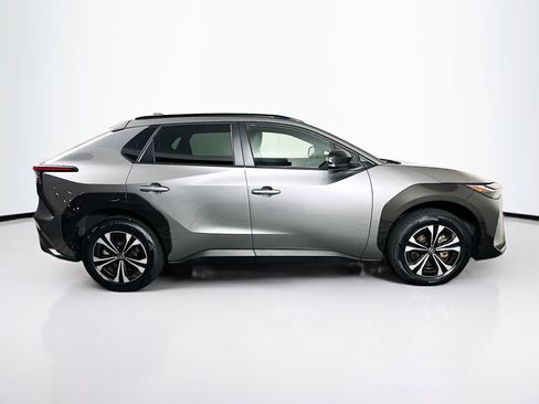 Used 2024 Toyota bZ4X XLE w/ Weather Package image 10