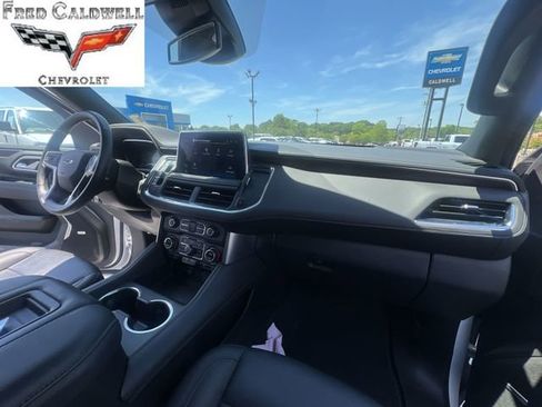 Used 2024 Chevrolet Tahoe Z71 w/ Luxury Package AWD/4WD image 35