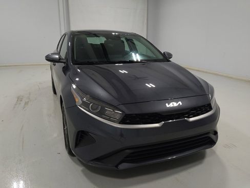 Used 2023 Kia Forte LXS w/ LXS Technology Package FWD image 14