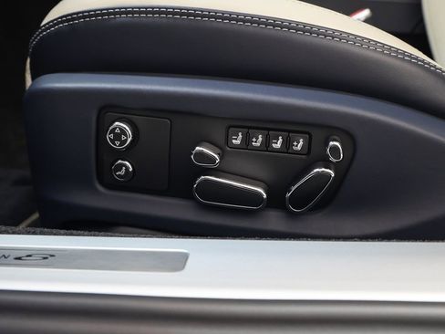 Used 2024 Bentley Continental GT image 39