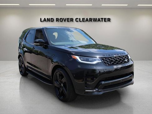 New 2025 Land Rover Discovery Dynamic SE image 6