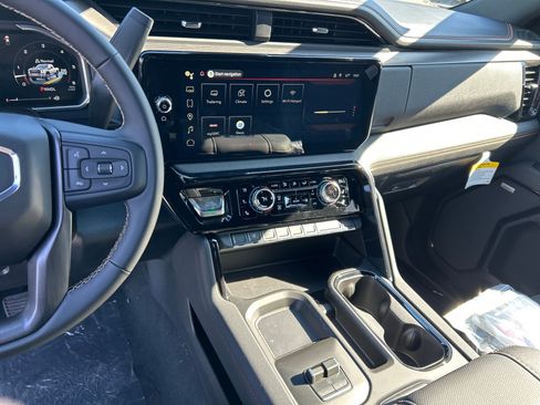 New 2026 GMC Sierra 2500 AT4 w/ AT4 Premium Plus Package AWD/4WD image 23