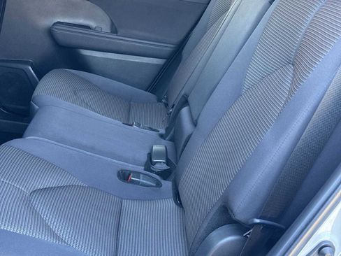 Used 2024 Toyota Highlander LE image 19