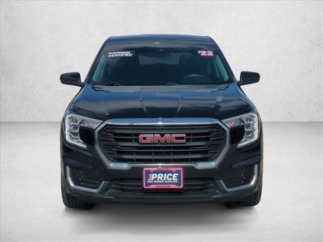 Used 2022 GMC Terrain SLE w/ LPO, Floor Liner Package FWD image 2