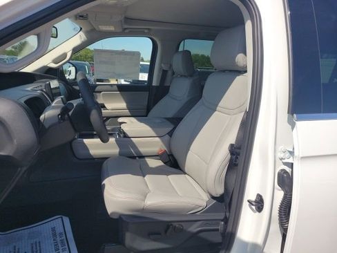 New 2025 Ford Expedition Max Active image 19