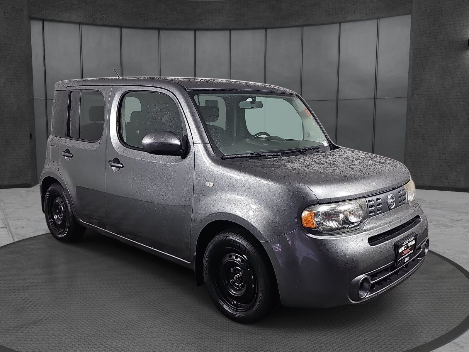 Used 2013 Nissan Cube 1.8 S w/ Interior Designer Pkg FWD image 3