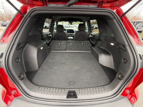 Used 2025 Chevrolet Equinox LT image 29