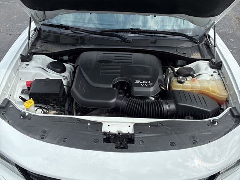 Used 2022 Dodge Charger SXT image 12