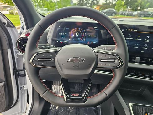 New 2026 Chevrolet Equinox RS w/ Safety and Technology Package AWD/4WD image 24