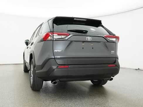 New 2025 Toyota RAV4 XLE image 15
