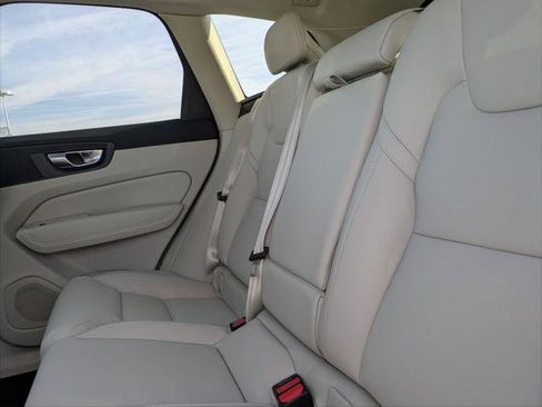 New 2026 Volvo XC60 T8 Ultra w/ Protection Package Premier image 11