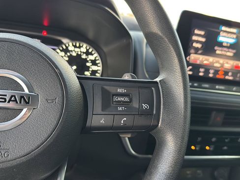 Used 2021 Nissan Rogue S image 19