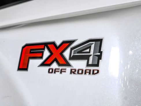 Used 2022 Ford F350 Lariat w/ Lariat Ultimate Package AWD/4WD image 45