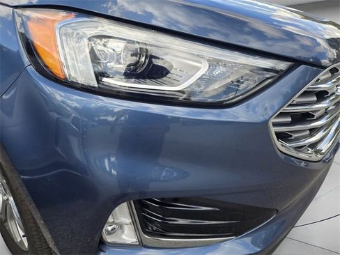 Used 2019 Ford Edge Titanium image 5
