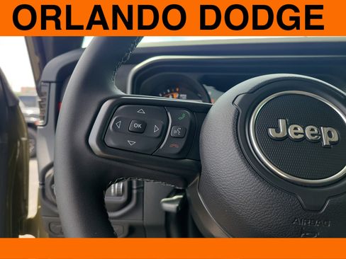 New 2026 Jeep Gladiator Rubicon w/ Safety Group AWD/4WD image 16
