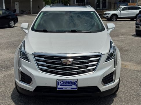 Used 2017 Cadillac XT5 Luxury w/ Driver Awareness Package AWD/4WD image 3