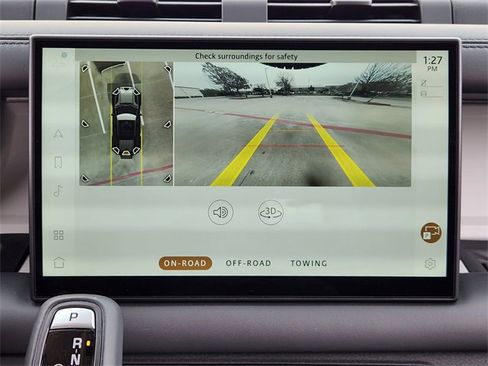 Used 2025 Land Rover Defender 110 S image 17