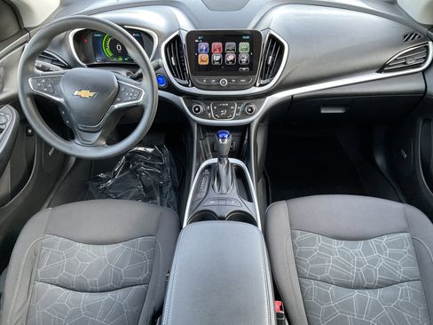 Used 2018 Chevrolet Volt LT image 25