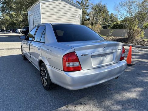 Used 2000 MAZDA Protege LX image 4