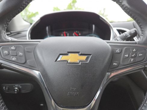 Used 2018 Chevrolet Equinox LT FWD image 28