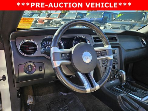 Used 2014 Ford Mustang Convertible w/ Equipment Group 102A image 27