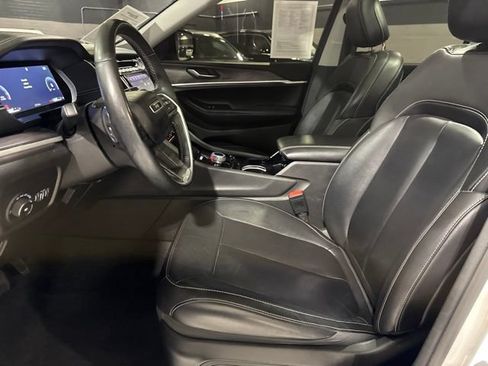 Certified 2022 Jeep Grand Cherokee Limited AWD/4WD image 21