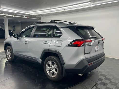 Used 2025 Toyota RAV4 XLE FWD image 5