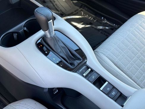 Certified 2023 Honda HR-V LX image 24