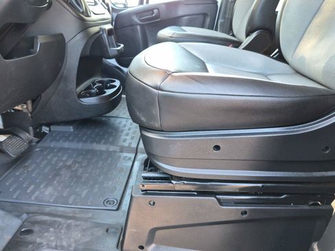 Used 2026 RAM ProMaster 2500 w/ Convenience Group FWD image 16
