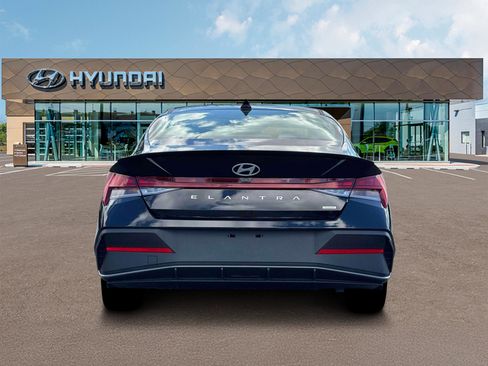 New 2026 Hyundai Elantra Sport image 6
