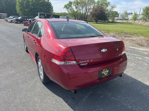 Used 2014 Chevrolet Impala LT w/ LT Sunroof Package FWD image 3