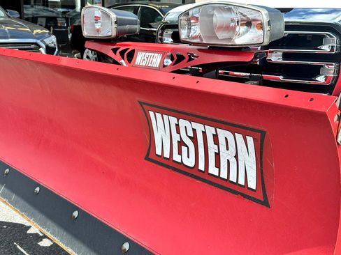 Used 2019 GMC Sierra 1500 SLT w/ SLT Premium Plus Package image 19