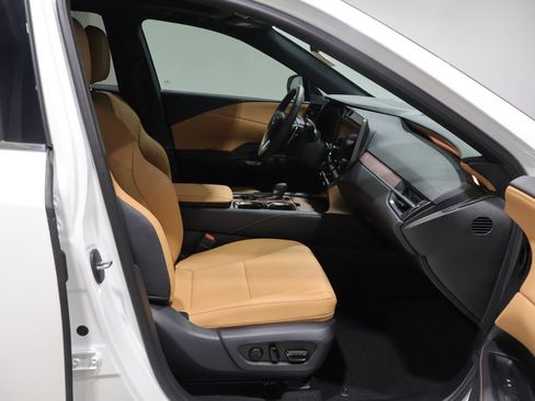 Used 2026 Lexus RX 350 w/ Convenience Package AWD/4WD image 24