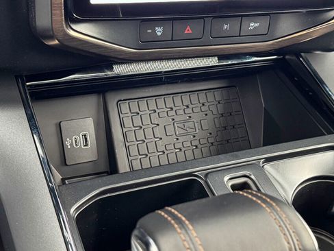 New 2025 Ford F150 Lightning Lariat image 35