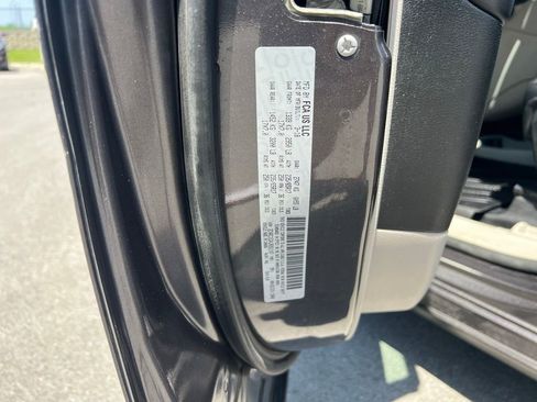 Used 2018 Chrysler Pacifica Touring-L Plus FWD image 15