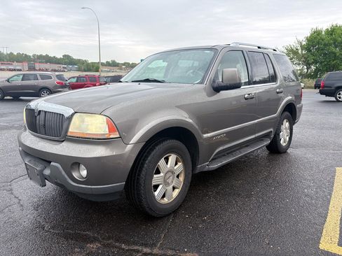 Used 2003 Lincoln Aviator AWD image 6