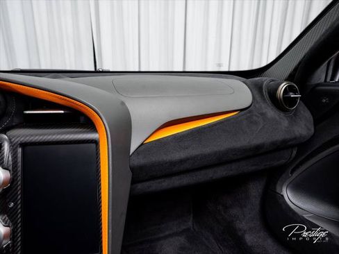 Used 2020 McLaren 720S Performance RWD image 46