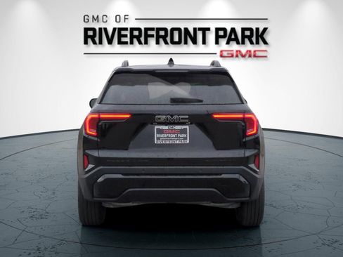 New 2026 GMC Terrain Elevation w/ Elevation Premium Package AWD/4WD image 4