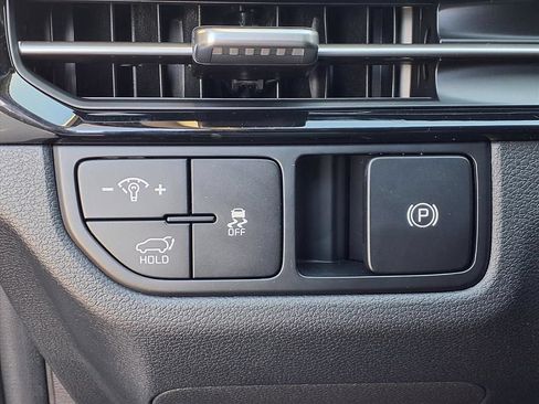 Certified 2026 Kia Sportage EX FWD image 10