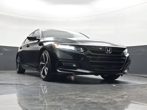 Used 2019 Honda Accord Sport image 34