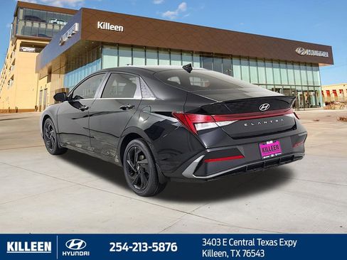 New 2026 Hyundai Elantra SEL Sport Premium FWD image 5