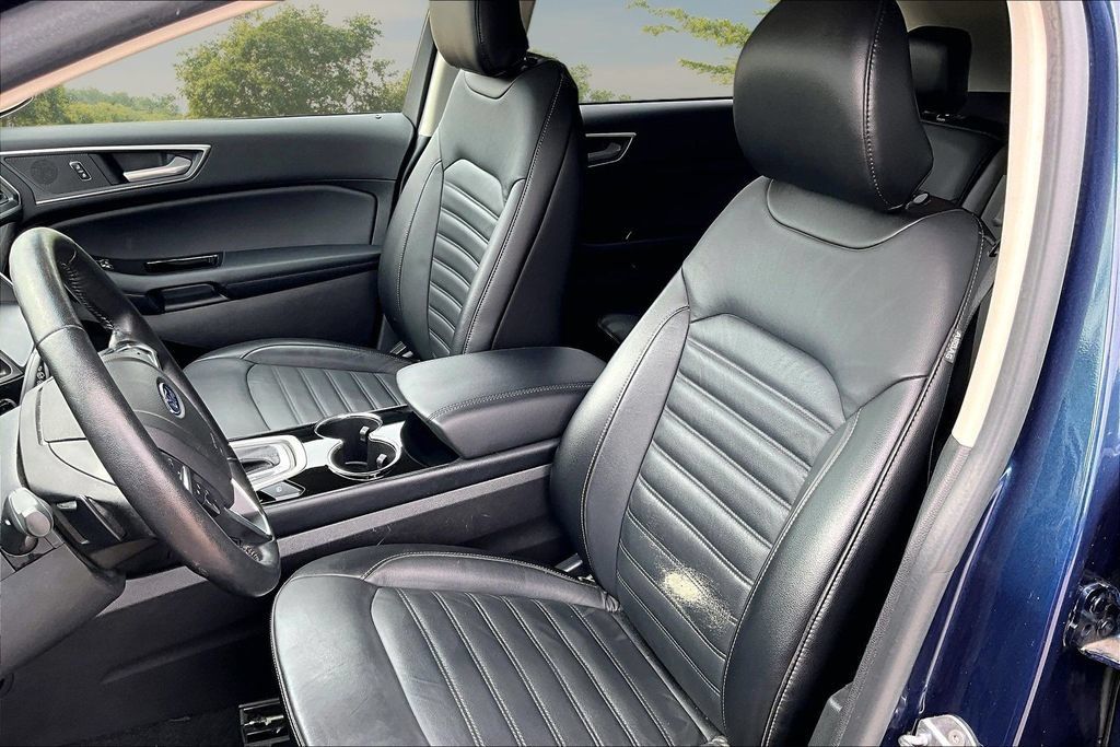 Used 2017 Ford Edge SEL w/ Equipment Group 201A FWD image 25