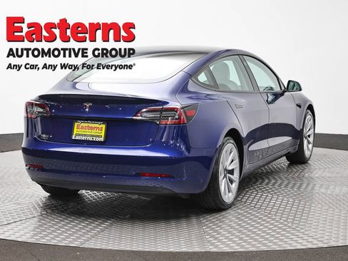 Used 2023 Tesla Model 3 Standard Range RWD image 5