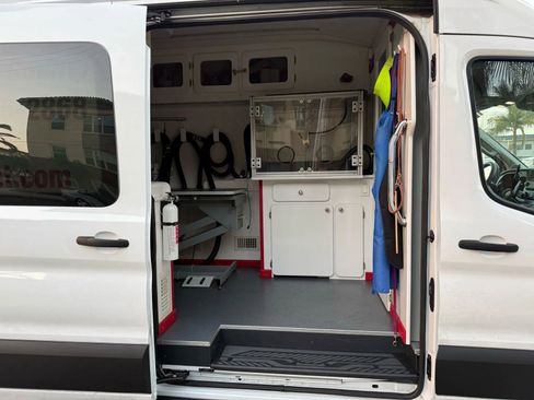 Used 2021 Ford Transit 350 148 High Roof Extended DRW w/ Exterior Upgrade Package image 18