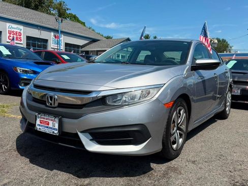 Used 2018 Honda Civic LX image 10