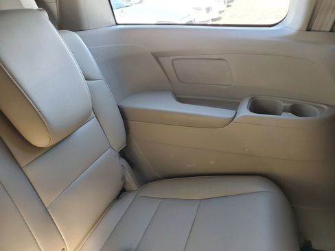 Used 2013 Honda Odyssey EX-L image 37