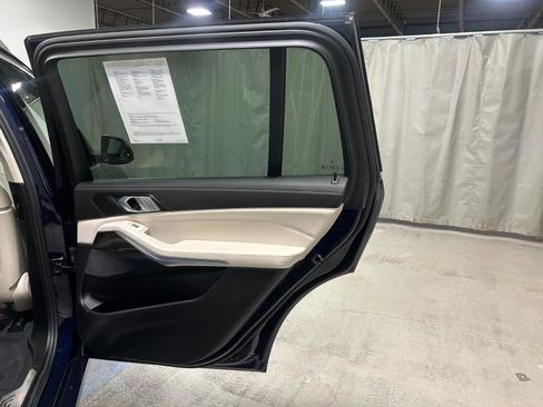 Certified 2023 BMW X7 xDrive40i w/ Climate Comfort Package image 25