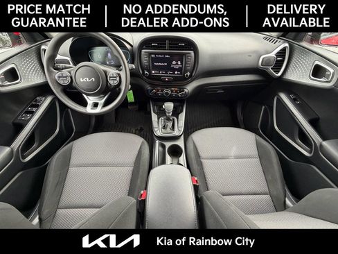 Used 2024 Kia Soul LX FWD image 24